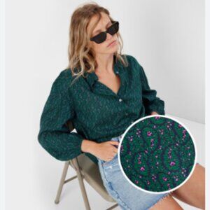 Gap 100% cotton Ruffle Neck Shirt in dark green paisley print size M
